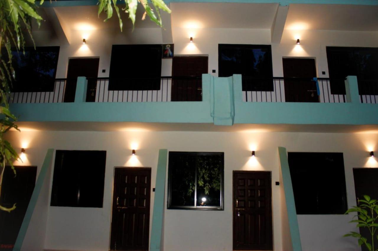 Villa Carolina Gh Goa à Colva Extérieur photo